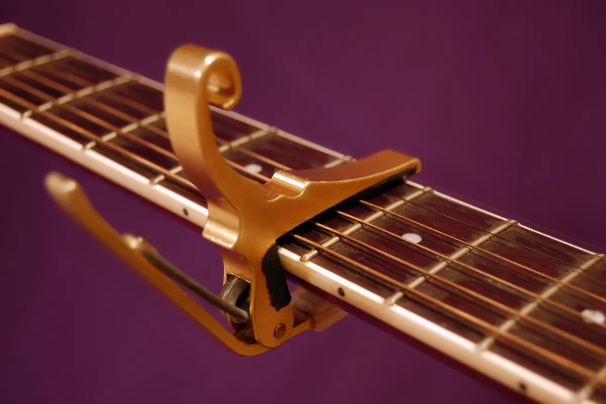 8 Reasons Why Using A Capo Is Great For Your Guitar Playing