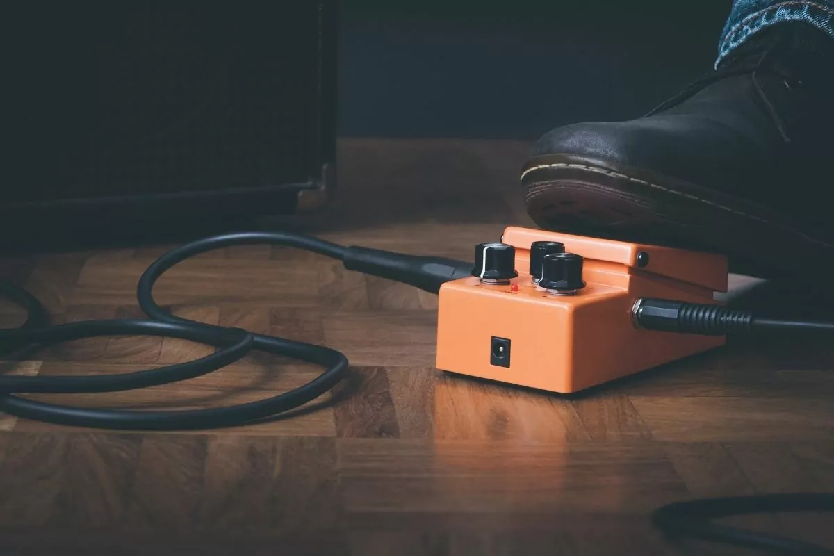 How-Does-A-Tremolo-Pedal-Work