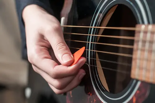 Bass Picks vs Guitar Picks