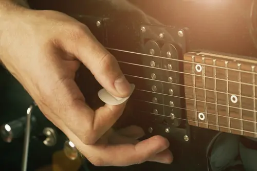How Long Do Metal Guitar Picks Last